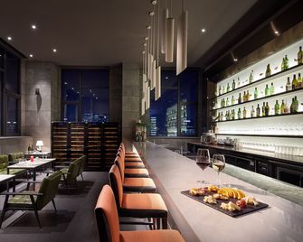 L7 MYEONGDONG by LOTTE HOTELS - סיאול - בר