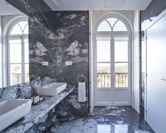 Villa Bela Vista - Sintra - Bathroom