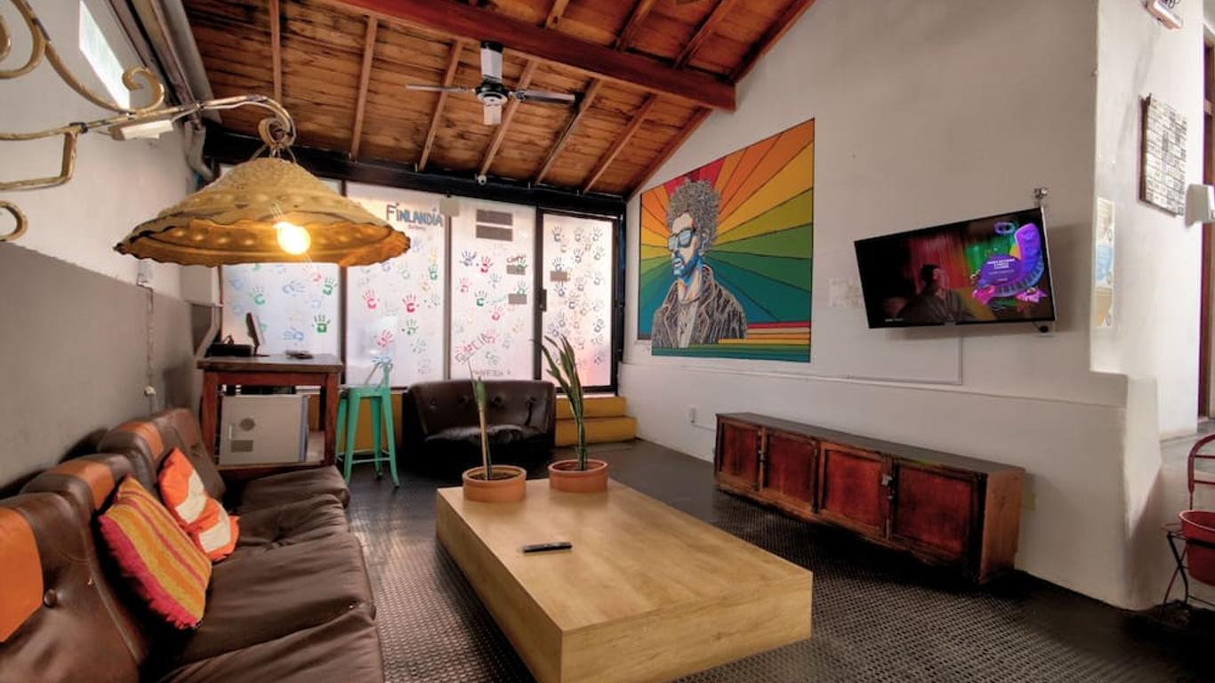Play Hostel Soho