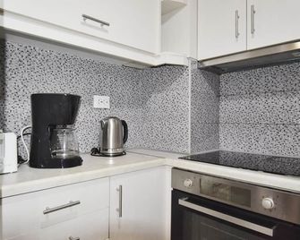 Petite Apartment - Athen - Køkken