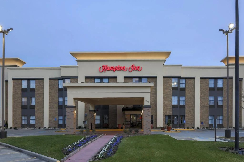 Hampton Inn Dayton Fairborn - Fairborn - Byggnad