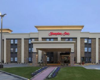 Hampton Inn Dayton Fairborn - Fairborn - Byggnad