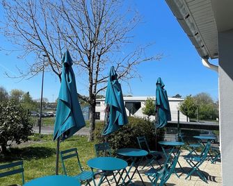 Brit Hotel Quimper Sud - Quimper - Patio