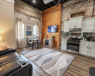 Only Groundfloor access Downtown Laurel - G - Laurel - Kitchen