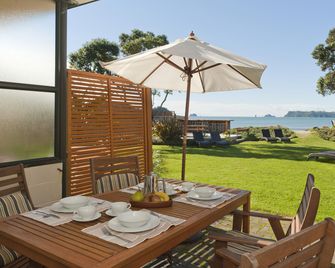 Beachfront Resort - Whitianga - Pátio