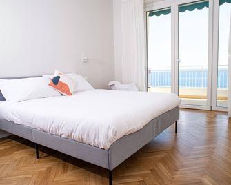 Marconi 442 - Sanremo - Habitación