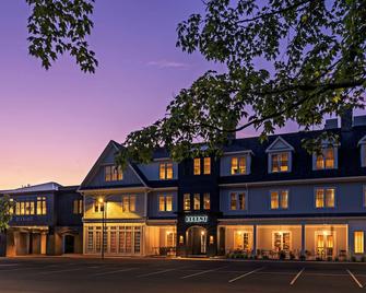 Hotel Brookmere & Arbor Spa - Saratoga Springs - Building