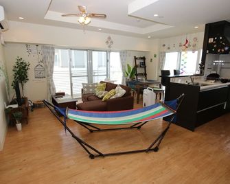 Alaha Blue Resort 6f -Seven Hotels And Resorts- - Chatan - Sala de estar