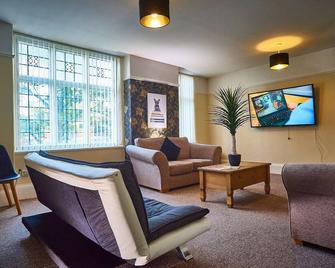 No4 Apartment Birkdale Village - Southport - Living room