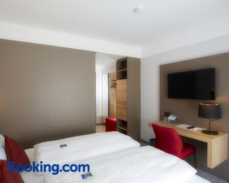 Hotel & Restaurant Wilder Mann - Aalen - Bedroom