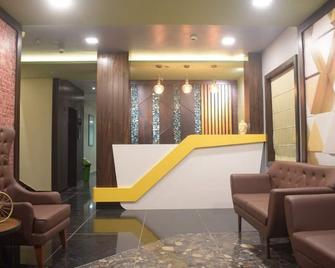 Goroomgo Royal Crown Puri Walking Distance From Sea Beach - Konark - Lobby