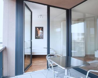 Hitrental Basel Apartments - Basel - Dining room