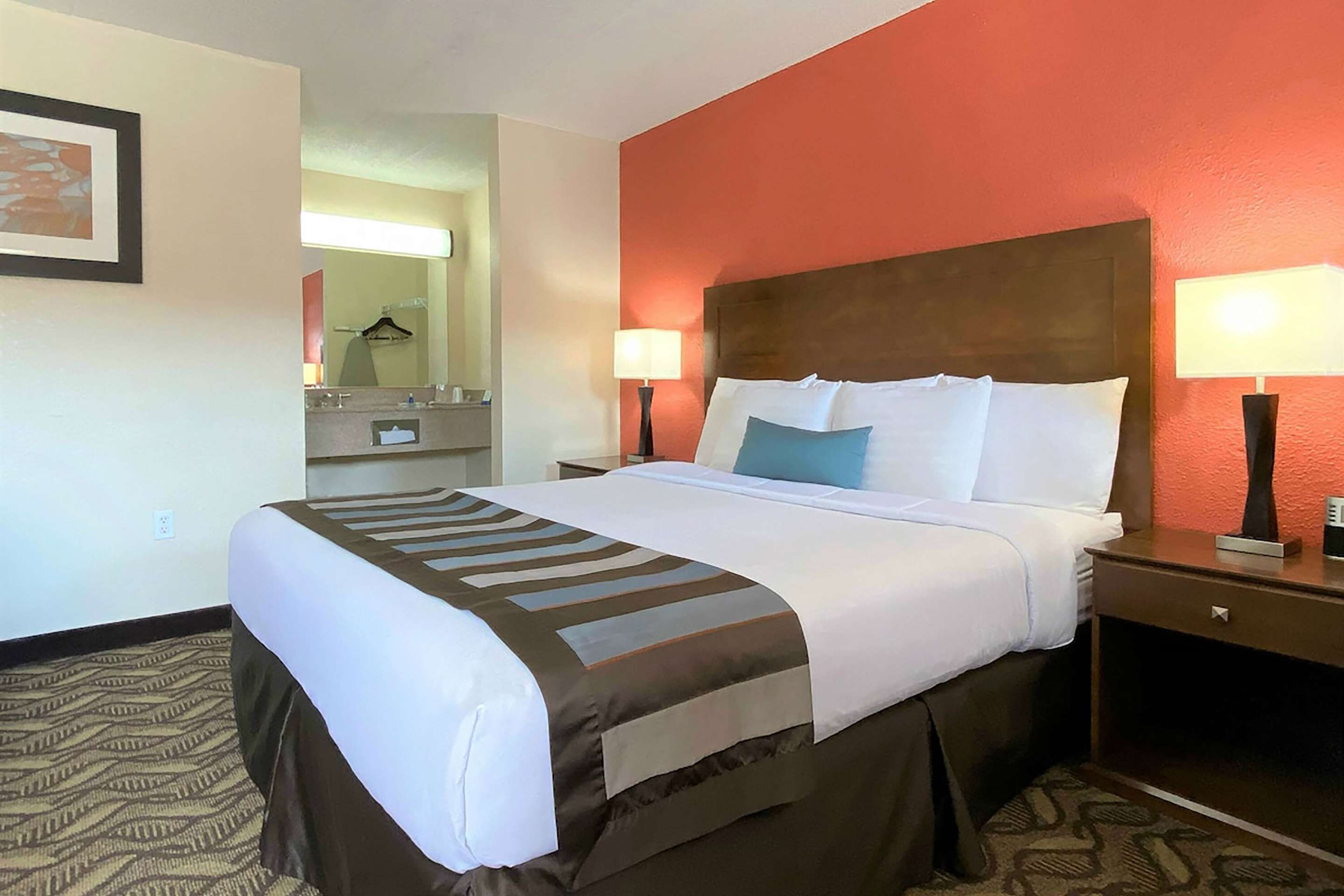 Super 8 by Wyndham Greensburg-Latrobe - Greensburg - Bedroom