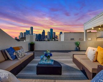 Downtown Luxury Home w/Stunning views in Houston - هيوستن - شرفة