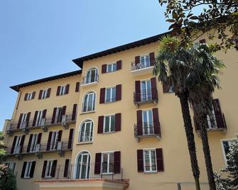 Schloss Locarno - Self Check-In - Locarno - Building