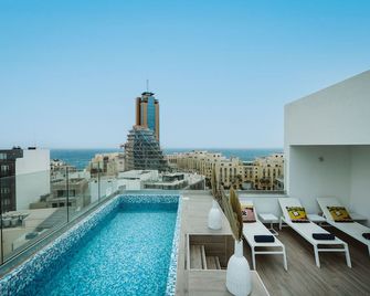 Flamingo Hotel Malta - St. Julian's - Pool