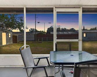 Charming Duplex in Zephyrhills! #2 - Zephyrhills - Binnenhof