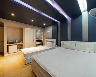 Sense Motel - Busan - Bedroom