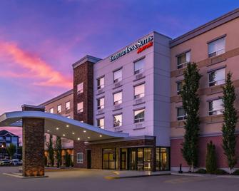 Fairfield Inn & Suites by Marriott Edmonton North - Edmonton - Rakennus
