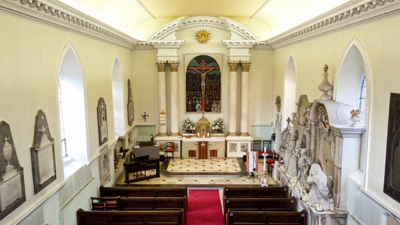 هازلوود كاسل آند سبا