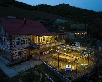 Chamich Guesthouse - Dzoraget - Edificio