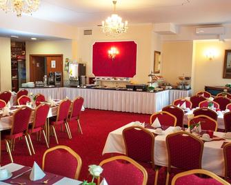 Hotel Savoy - צ'סקה בודיוביצה - מסעדה