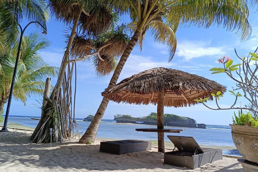 Wakatobi Patuno Diving And Beach Resort - Wangi-Wangi - Strand