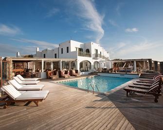 Tharroe of Mykonos Boutique Hotel - מיקונוס - בריכה