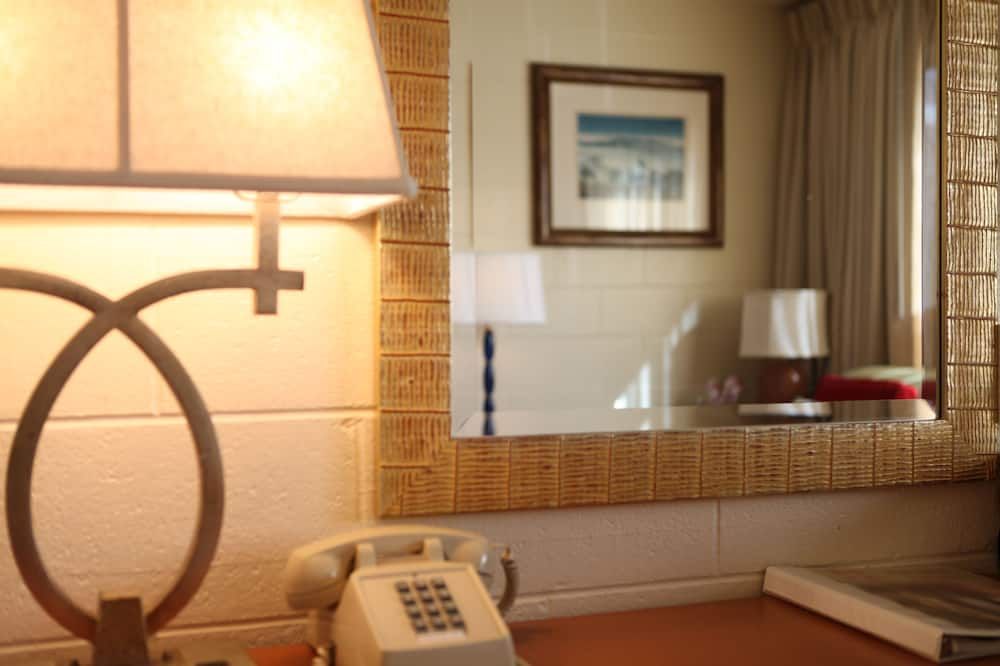 Arcadia Hotel thumbnail 3