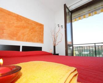 Moonrose - Cardano al Campo - Habitación