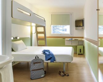 ibis budget Poitiers Centre Gare - Poitiers - Ložnice