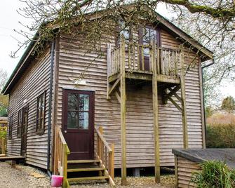 3-Bed Lodge with direct access to the Tarka trail - Great Torrington - Building
