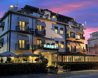 Hotel Daisy - Marina di Massa - Building