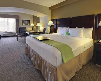 La Quinta Inn & Suites by Wyndham Memphis Wolfchase - ממפיס - חדר שינה