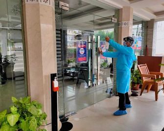 Hotel Costa River Varanasi - Varanasi - Lobby