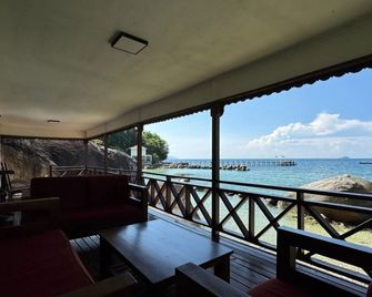 Minang Cove Resort - Tioman Island - Balcón