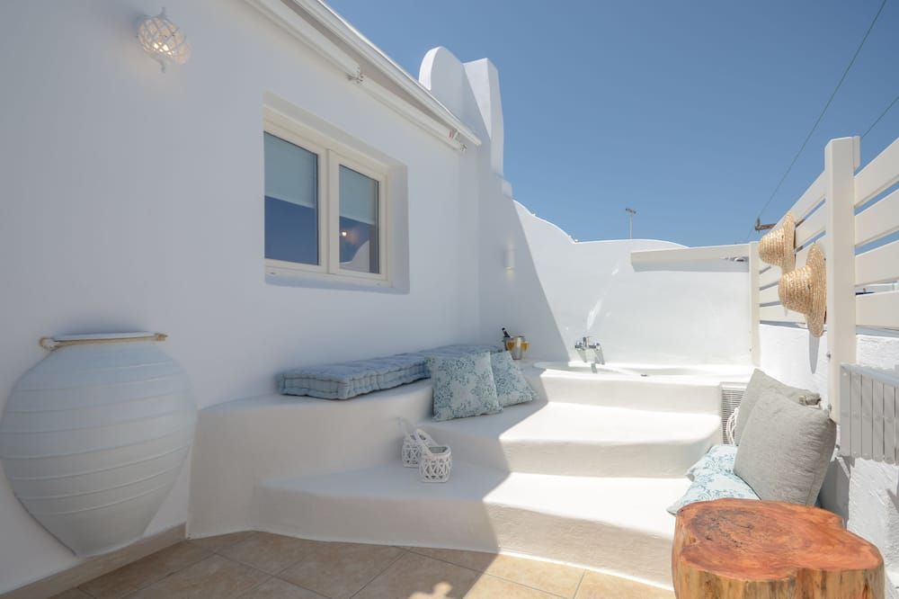 Blue Sky Summer - נאקסוס - מרפסת