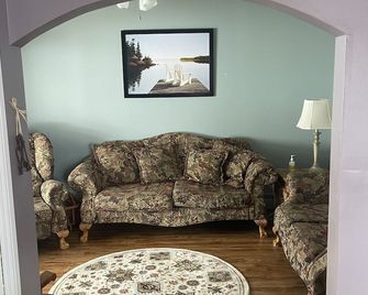 Cape Breton Port Hood Village House - Port Hood - Living room