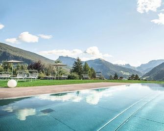 Scherlin - Ortisei - Pool