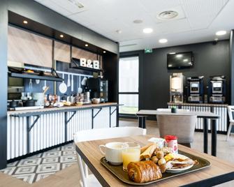 B&B HOTEL Lille Grand Stade - Villeneuve-d'Ascq - Buffet
