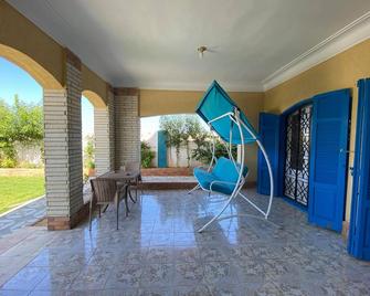 Blue House (Villa) - Private Pool - Borg El Arab - Patio