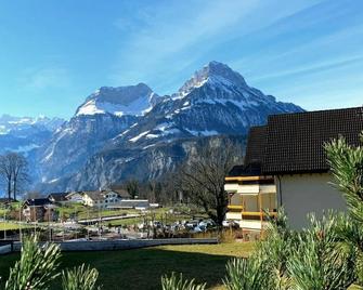 priv. Apartment bei Swiss Holiday Park - Morschach - Outdoors view