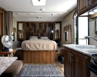 Camping in Nature with modern Amenities - Alachua - Slaapkamer