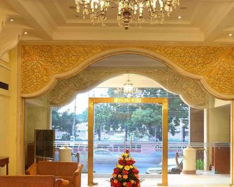 Royal Court - Madurai - Recepción