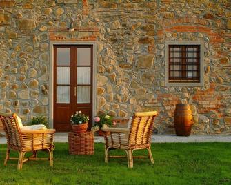 Poggio Desto Bed & Breakfast - Quarrata - Patio