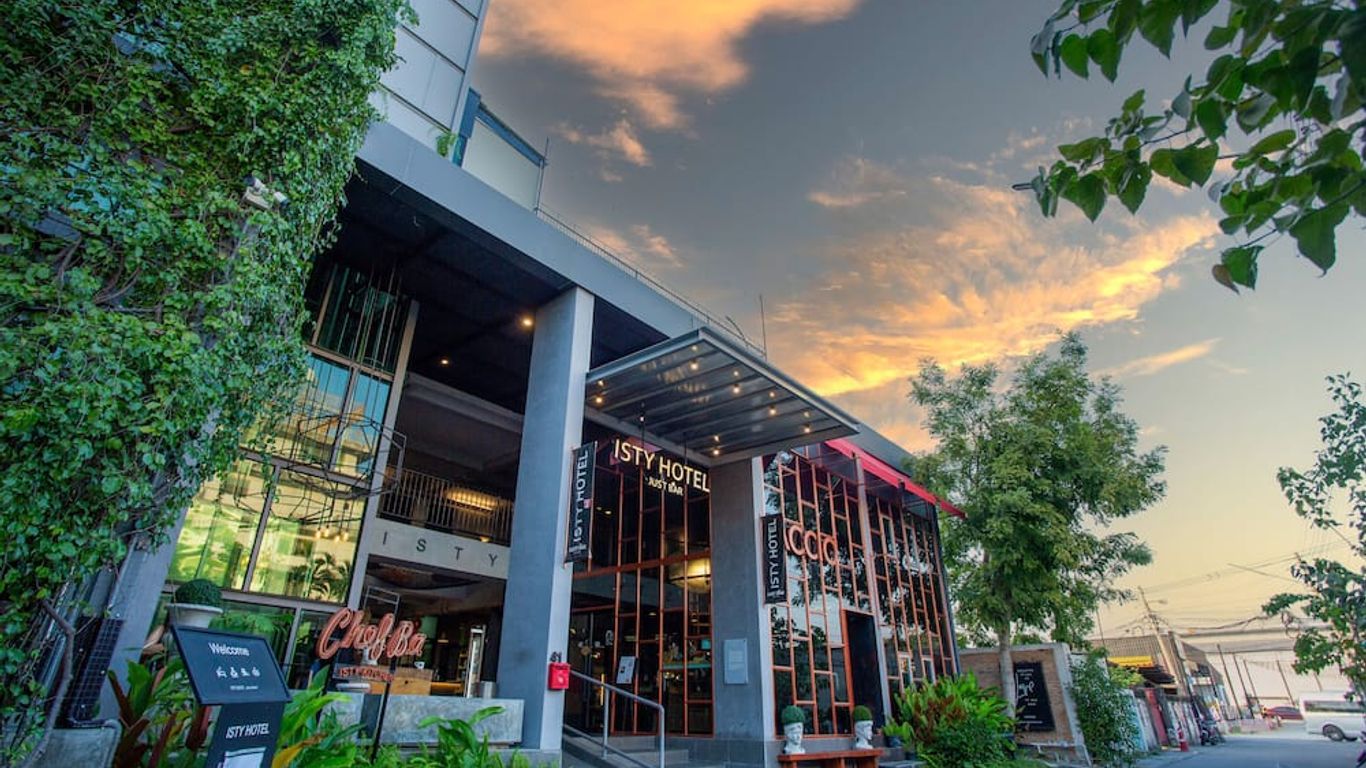 Isty Design Hotel