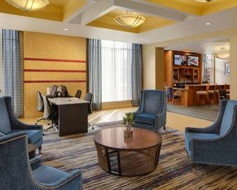 DoubleTree by Hilton Richmond Airport - Richmond - Lounge