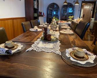 Kaldbaks-kot cottages - Husavik - Dining room