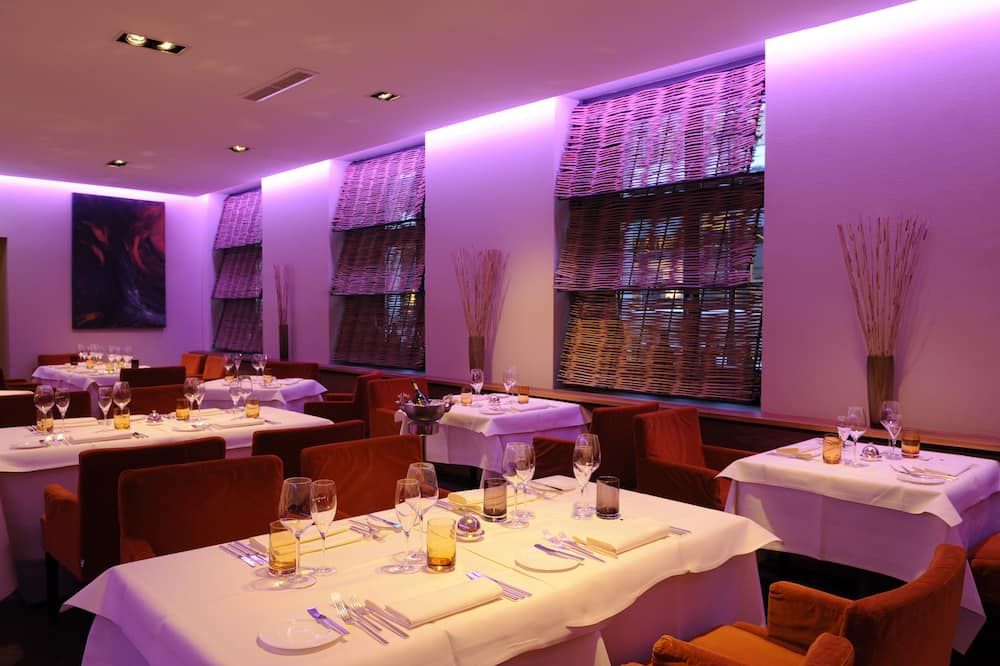 فندق بلاور بوك