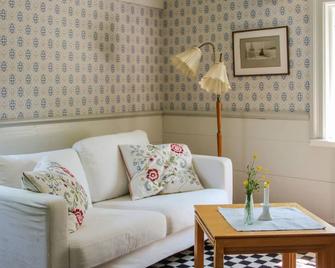 Amazing Home In Gamleby - Gamleby - Sala de estar